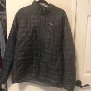 Patagonia Men’s Quarter-Zip Down Puffer Jacket